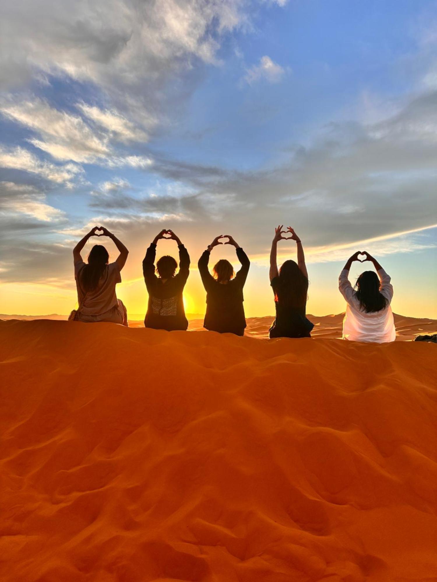Merzouga Desert Luxury Camp Екстериор снимка